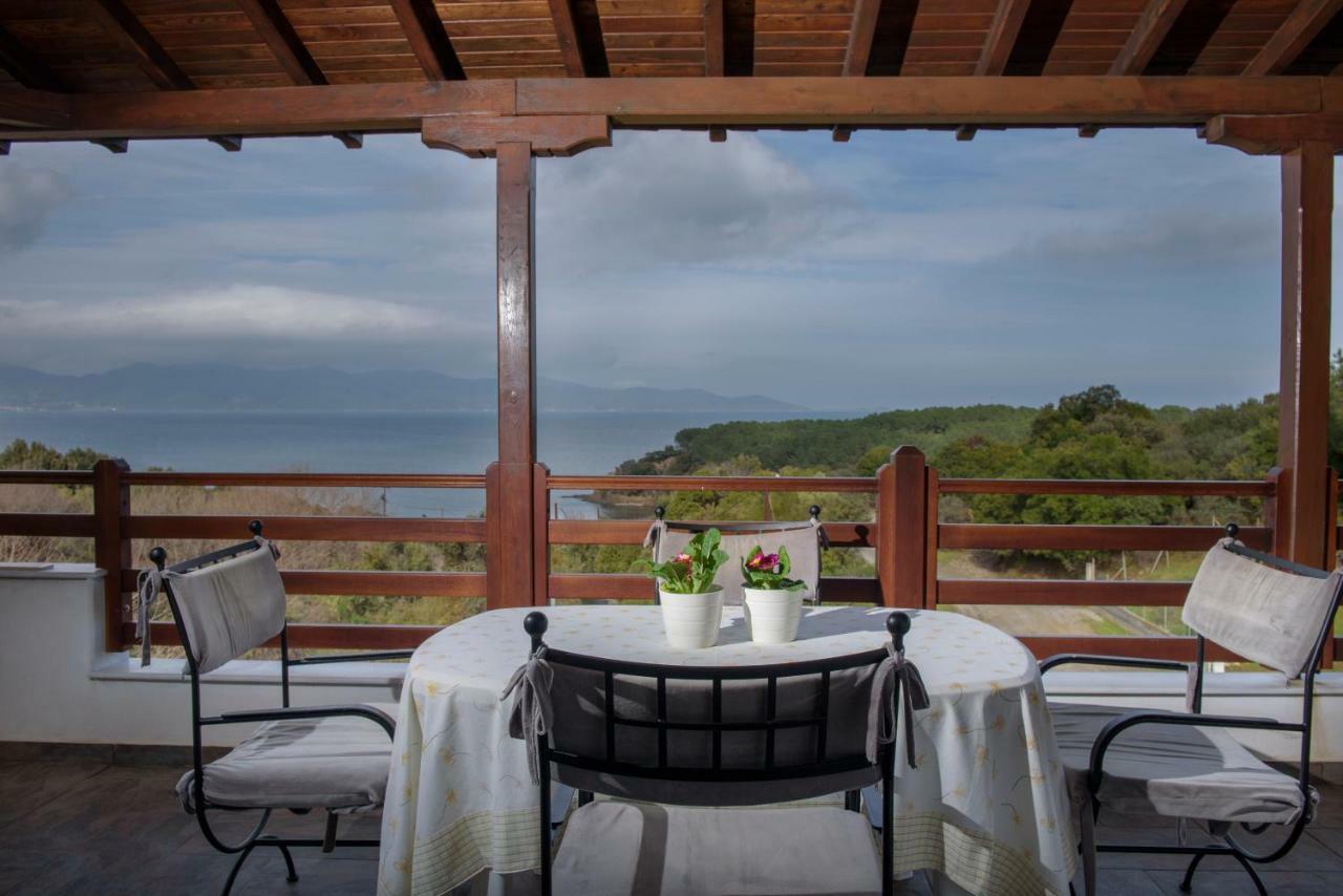 Klisouri Beach Villa Ierissos Eksteriør billede