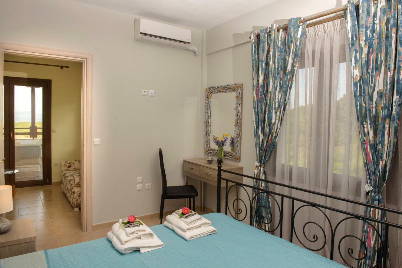 Klisouri Beach Villa Ierissos Eksteriør billede