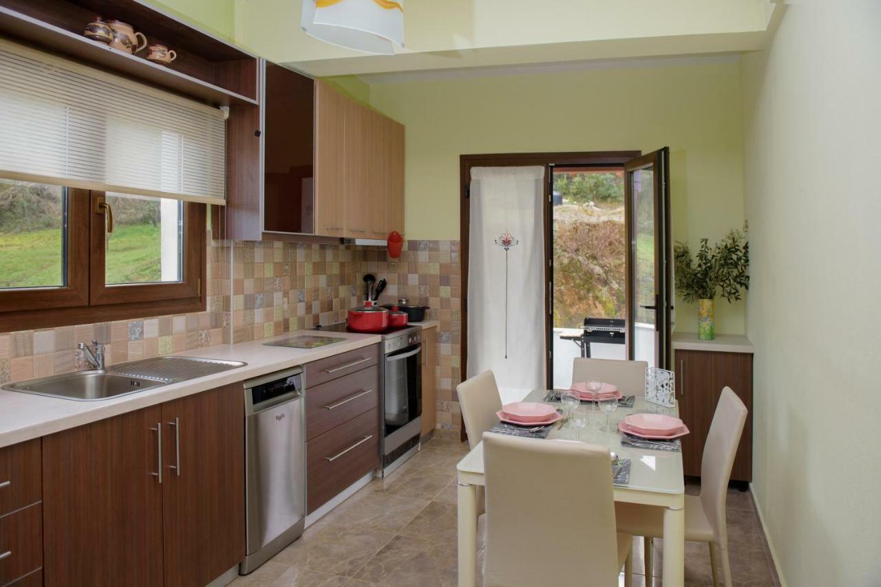 Klisouri Beach Villa Ierissos Eksteriør billede